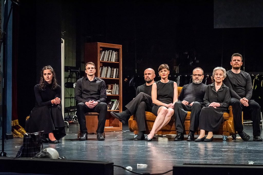 Iz predstave "To nikad nigdje nije bilo", režisera Dine Mustafića