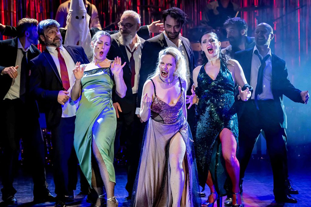 Iz predstave „Bilo jednom u Novom Sadu“, rađena po tekstu i u režiji Andraša Urbana