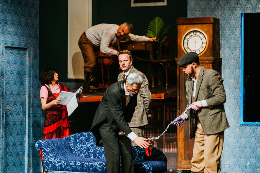 Iz predstave "Predstava koja je krenula po zlu"