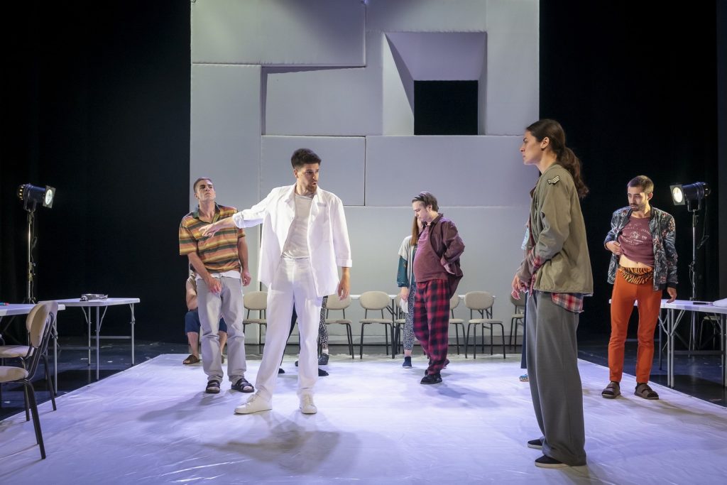 predstava „Na slovo F“, autorice Lejle Kalamujić, u režiji Ive Milošević.