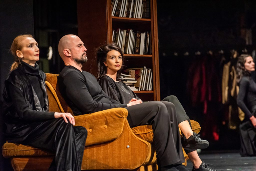 Iz predstave "To nikad nigdje nije bilo", režisera Dine Mustafića