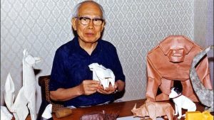 Japanski umjetnik Akira Yoshizawa, pionir modernog origamija.
