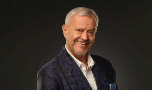 Bosanskohercegovački glumac Emir Hadžihafizbegović poznat po brojnim filmskim i pozorišnim ulogama.