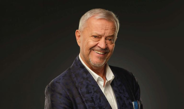 Bosanskohercegovački glumac Emir Hadžihafizbegović poznat po brojnim filmskim i pozorišnim ulogama.