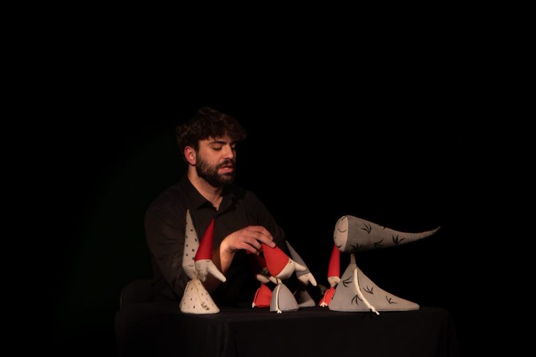 Iz predstave „Moj Hakawati – ogledalo, ogledalo“