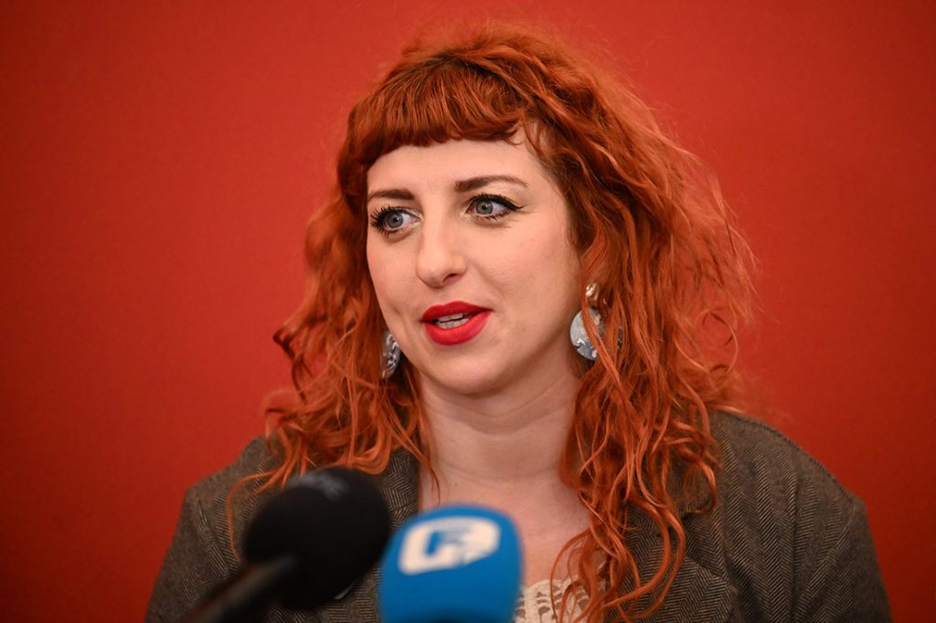 Najava predstave „Offline“