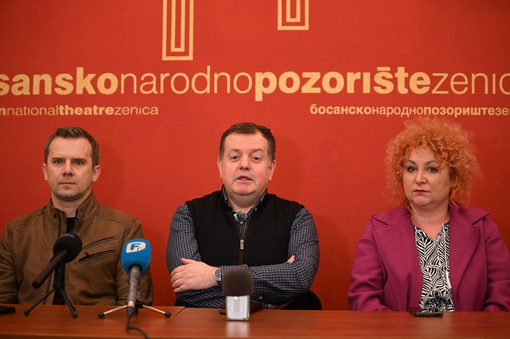 Najava predstave „Offline“