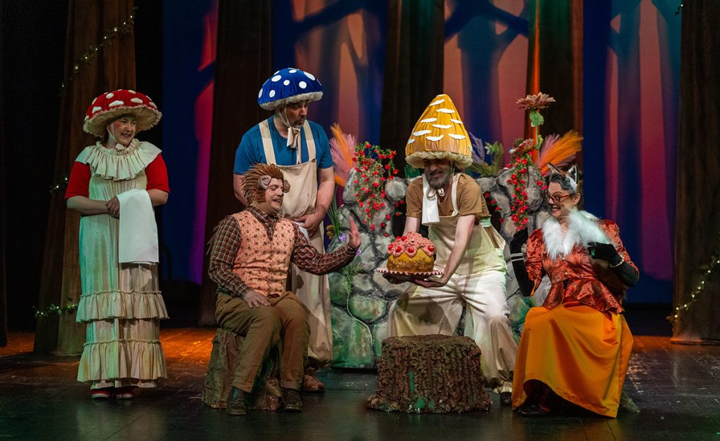 Predstava Ježeva kućica na sceni NP Tuzla