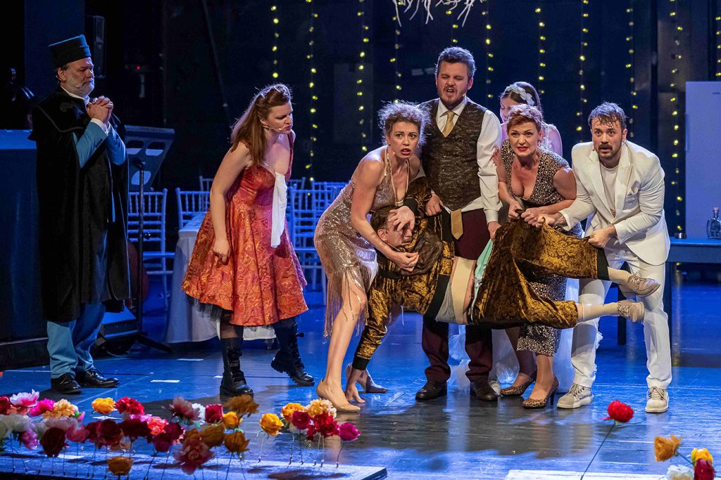 Iz predstave „Seljačka opera“ Narodnog pozorišta Sarajevo