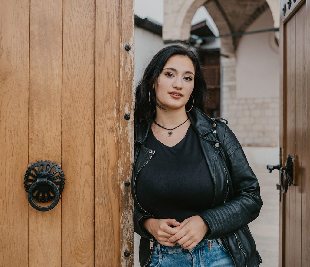 Mlada umjetnica Laura Marin 