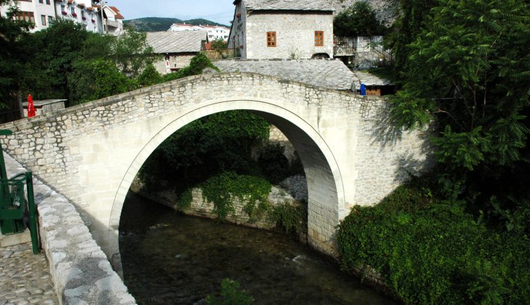 Stari kameni most i historijski spomenik u Bosni i Hercegovini