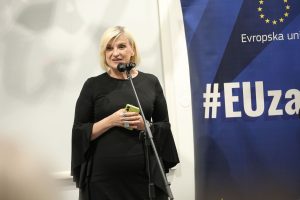 Umjetnička instalacija „Think Freedom", multidisciplinarne umjetnice Edine Selesković