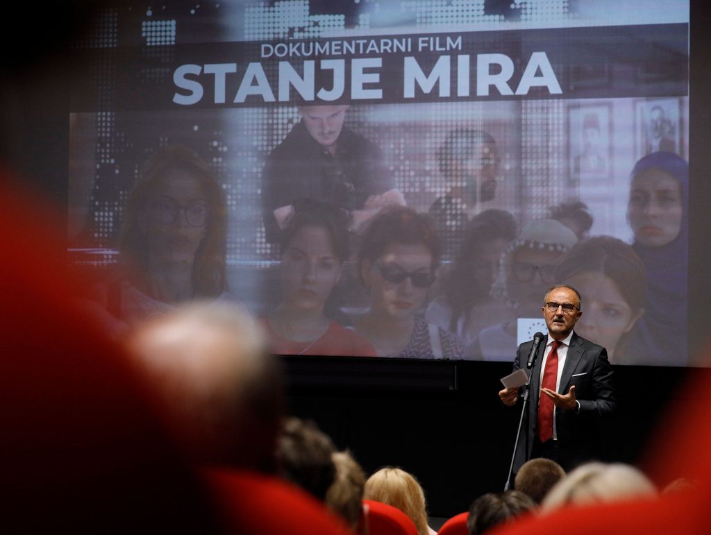 Stanje mira i panel diskusija